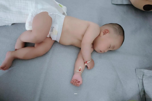 博白宝宝尿有泡沫怎么回事